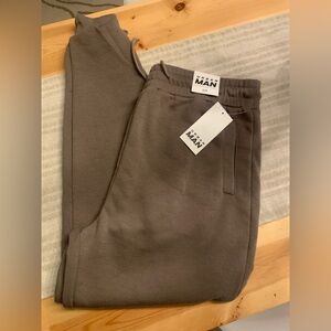 Urban Man Taupe Men's Sweatpants
Brand new with tags 
Great loungewear